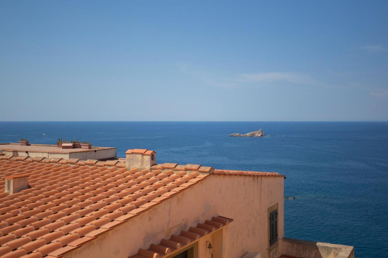 Helloelba Appartamento Il Faro Portoferraio Exterior foto